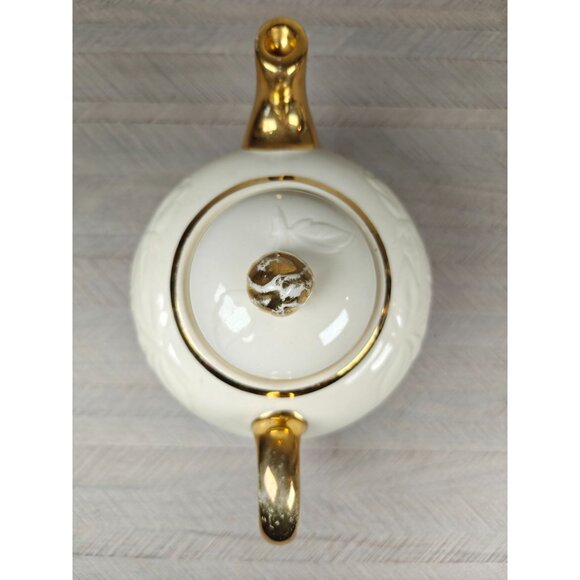 Vintage White Ceramic Teapot Hand Decorated 22K Gold Teapot Continental Kilns - Picture 5 of 8